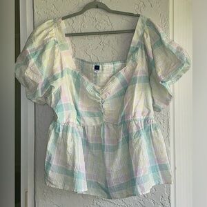 Old Navy Cropped Puckered Plaid Blouse with Puff Sleeves (NWOT)